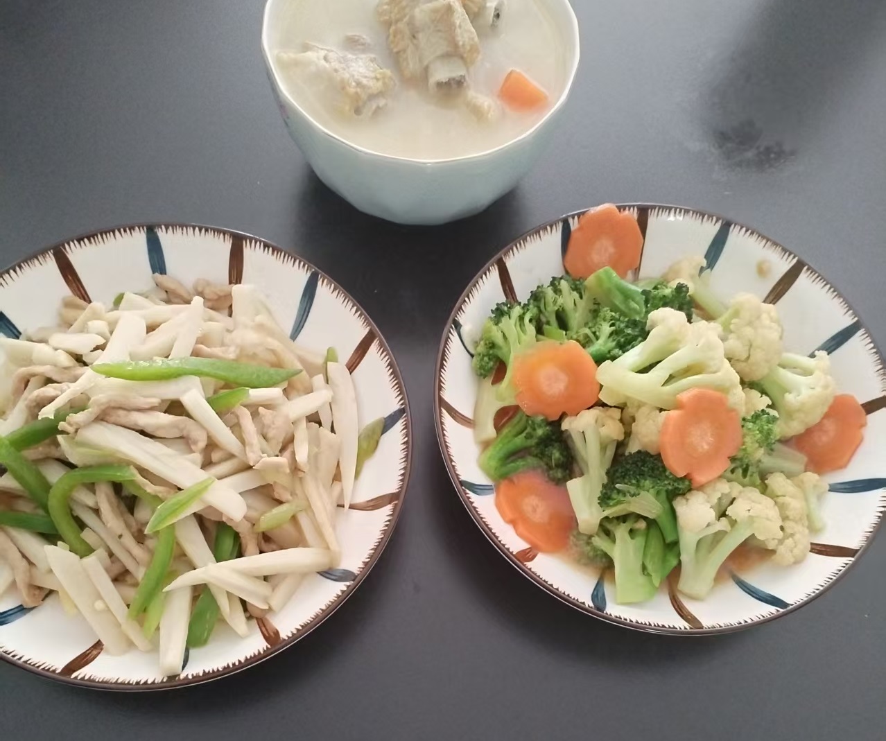 月子餐